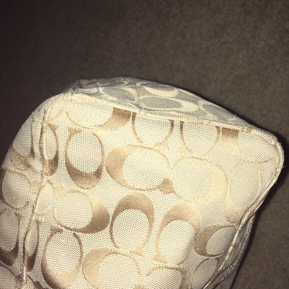 Authentic “Coach” Purse - Picture 6 of 12